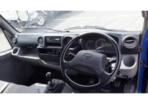 Toyota Dyna truck for sale